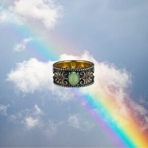 QUEENSBEE JEWELRY Small Lotus Ring